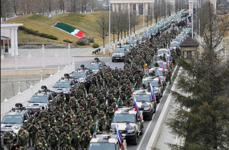 XadrezVerbal's tweet image. ♟️ALGUMAS ATUALIZAÇÕES SOBRE A UCRÂNIA

1º, agradeço todo mundo que ouviu, compartilhou e comentou o mais recente podcast. 2º, a thread gigante e outros comentários sobre o conflito estão na timeline, achei melhor começar outro fio

Começando pelas tropas chechenas(...)