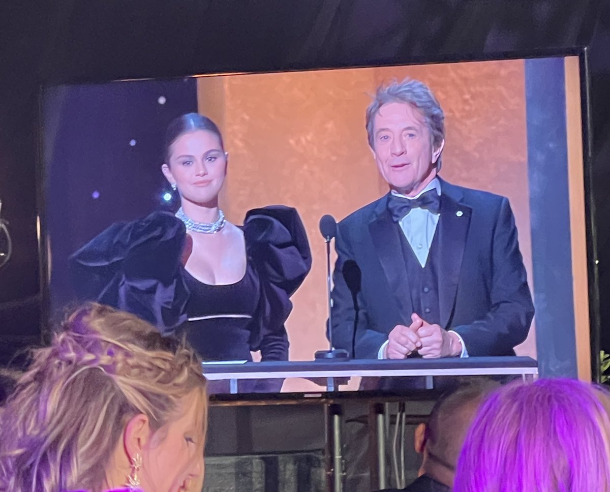 Big laughs for Selena Gomez and Martin Short at the #SAGAwards. The Oscar hosts we could have had…
