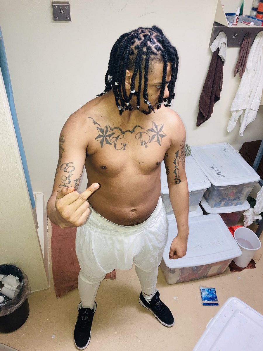 tru_bos_'s tweet photo. I done Gained a lil weight and I’m keeping it up
#FreeDaDon #Bos #720 #2Federal https://t.co/l0T8CkkqA5