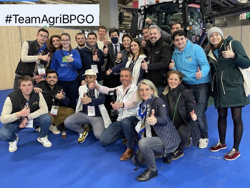 Melanie VILBOUX (@melanievilboux) on Twitter photo ✌️ Sympa ✌️ cette photo souvenir prise au Salon International de l'Agriculture 👩🌾 avec l’équipe du <a href="/Co_Farming/">#CoFarming</a> et <a href="/J_Denormandie/">Julien Denormandie</a>, notre Ministre de l’agriculture devant le tracteur qui entamera le 9 Mai prochain le #CoFarmingTour en Normandie 🍏La #TeamAgriBPGO <a href="/bpgrandouest/">Banque Populaire Grand Ouest</a> ✌️ Sympa ✌️ cette photo souvenir prise au Salon International de l'Agriculture 👩🌾 avec l’équipe du <a href="/Co_Farming/">#CoFarming</a> et <a href="/J_Denormandie/">Julien Denormandie</a>, notre Ministre de l’agriculture devant le tracteur qui entamera le 9 Mai prochain le #CoFarmingTour en Normandie 🍏La #TeamAgriBPGO <a href="/bpgrandouest/">Banque Populaire Grand Ouest</a>