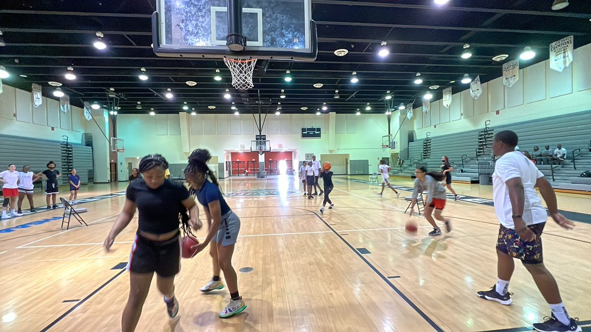 AJemperrie's tweet photo. Extremely Bright Future for our Organization, Great Turnout!!!
Love the Energy,Effort &amp; Enthusiasm!!!
#wearerebels 
#webulitdifferent 
#changinglives 
#committedtoexcellence 
#tgbtg https://t.co/ypL9p3MlhG