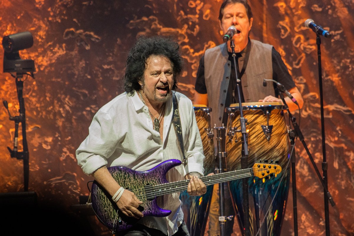 PruCenter's tweet photo. A knockout performance from the one and only Toto (@toto99com)! https://t.co/bUZDAR2pVX