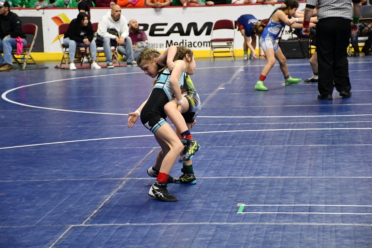 SmashLeukemia's tweet photo. So proud of these two 💕 

Sebastiano took 5th and Zeta took 3rd (allllll the way back after losing her first match 😬) at AAU state today. https://t.co/Jjl2bazAxS