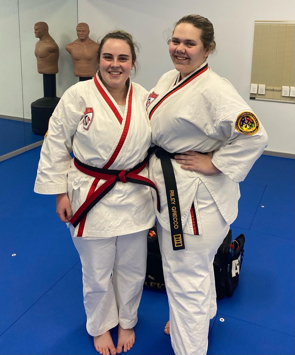 falvare_'s tweet photo. first degree black belt recommended ✅🥋 #ata #atamartialarts @ATAMartialArts https://t.co/DLS1ay93Ph