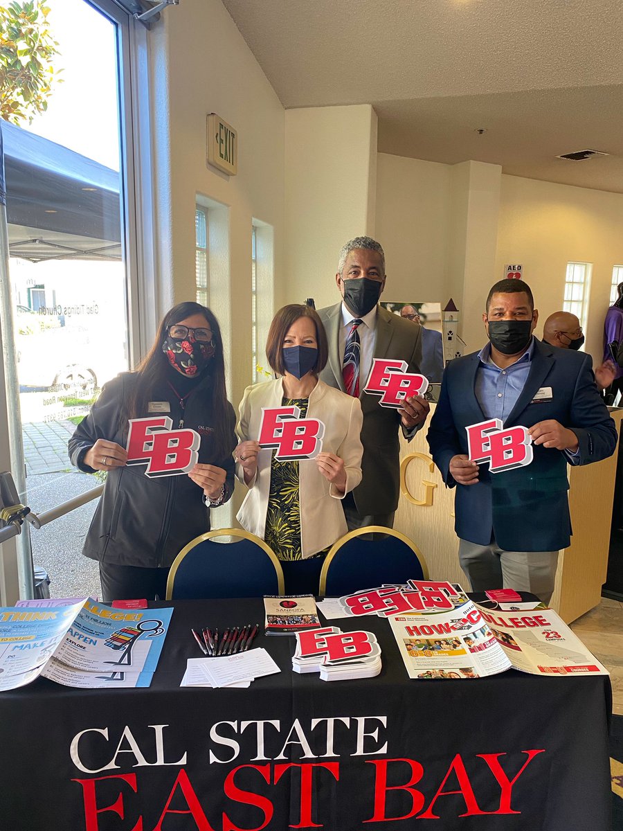 CalStateEastBay's tweet photo. This morning, President @CathySandeen received a warm welcome at Glad Tidings Church in #Hayward for #SuperSunday. She and the @csueboutreach team shared how college can be accessible and affordable for #futurestudents.❤️🖤 @calstate @CSUEBalumni https://t.co/VoCVoKtevy