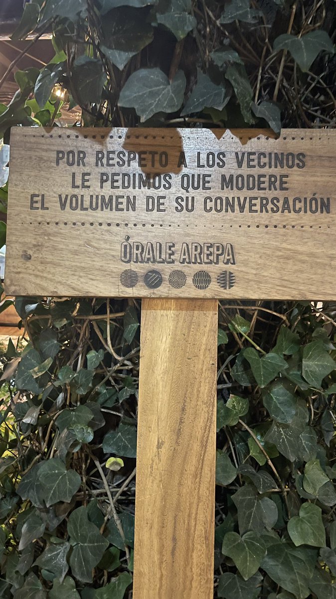 beatriz_rivas's tweet photo. @lavozdepolanco igual que nos quejamos por la poca empatía de algunos locales en Polanco, otros se preocupan y ocupan de ser buenos vecinos. @oralearepa https://t.co/VXMQY5aXPA