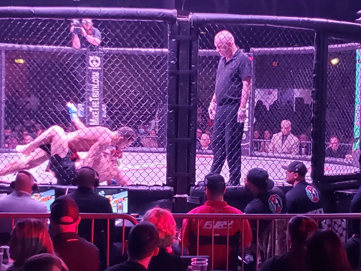 AbelDax's tweet photo. @damonbjackson @selwadymma @FuryFightingTX 😎🤘 https://t.co/jzdTrpSCC6