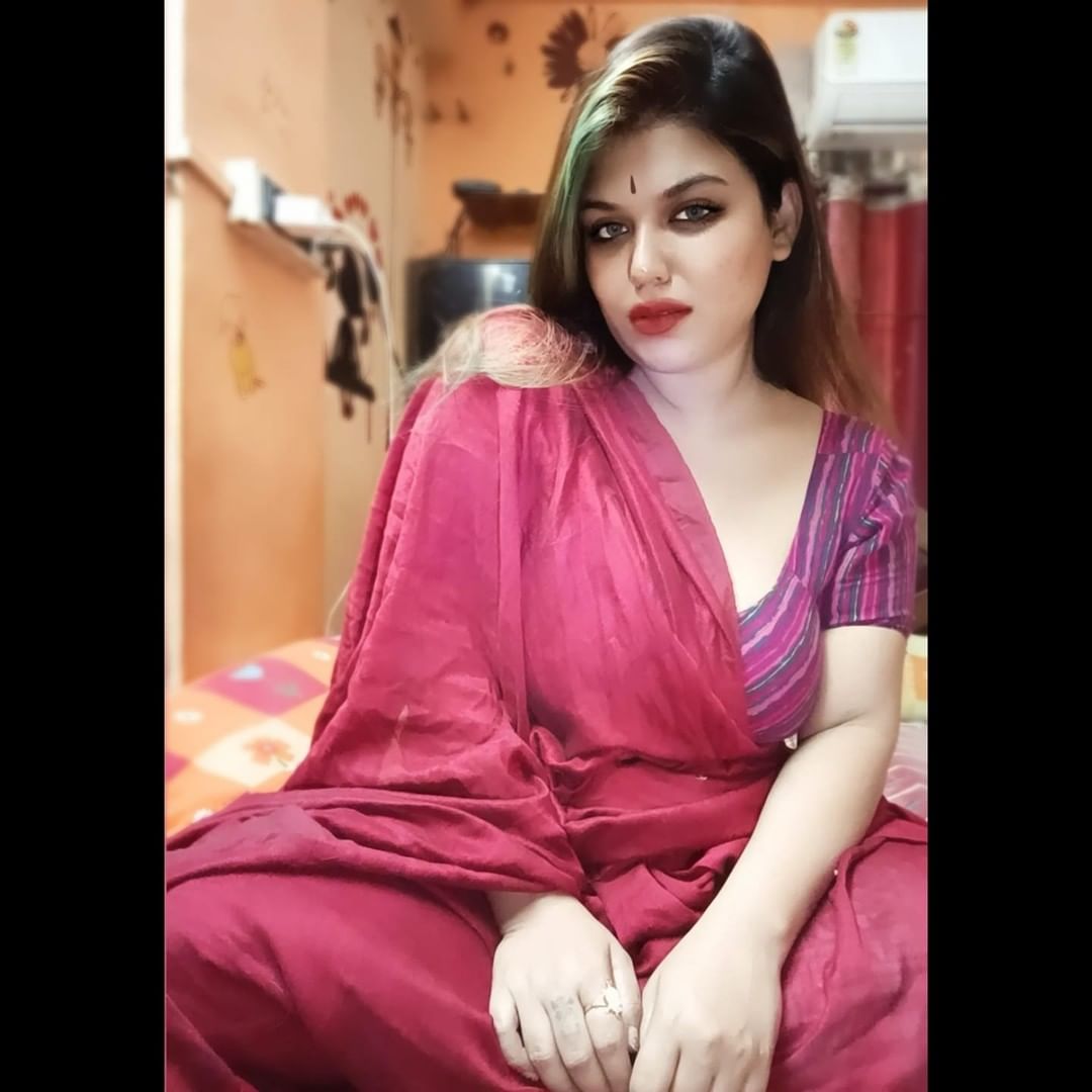 Pooja Biswas (@poojabibi) on Twitter photo 