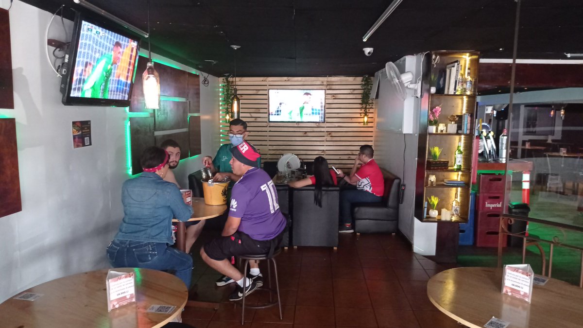 RiverPlateCR's tweet photo. Hoy la Filial se reunión en la nueva casa, Reventados, en San Pedro de Montes de Oca.
Acompáñanos a ver los partidos del más grande...
#Reventados #FRPCRMC #RiveresMundial #RiverPlate https://t.co/yHrPhtp4tl