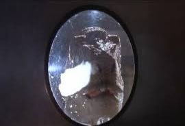 oh lawd here comes the queen of dramatics herself… Cassie sit down #Euphoria