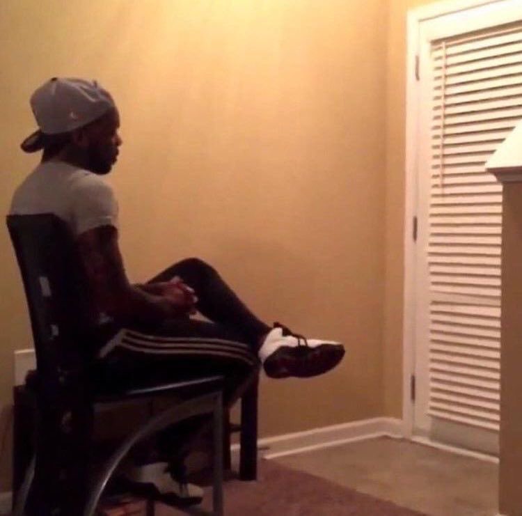 _Mo_2000's tweet image. Everyone is saying their HBO is down while I’m on mines watching Ash committing murder in the first 5 mins 😭 #EuphoriaHBOMax