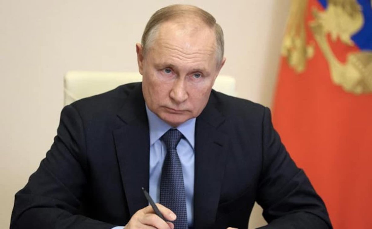 httpbrilynn's tweet photo. putin i know you didn’t cyber attack hbo like that. us mentally unstable women need to protect fez and see cassie get that ass beat. #RussianArmy #PutinAtWar #EuphoriaHBOMax #euphoria #cyberattacks https://t.co/j0YbcQ0W1d
