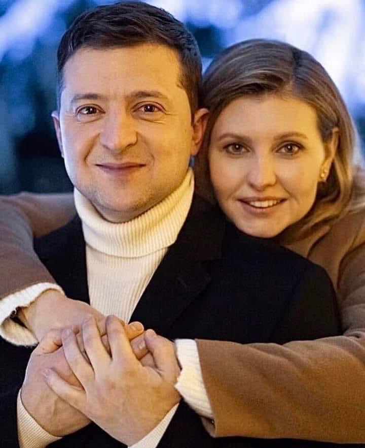 MelizondoV's tweet photo. Honor a quien honor merece : El presidente de Ucrania y su esposa hasta el final 👏🏻👏🏻👏🏻👏🏻👍🏻🇺🇦🇺🇦🇺🇦 https://t.co/ToUgXk3pzP