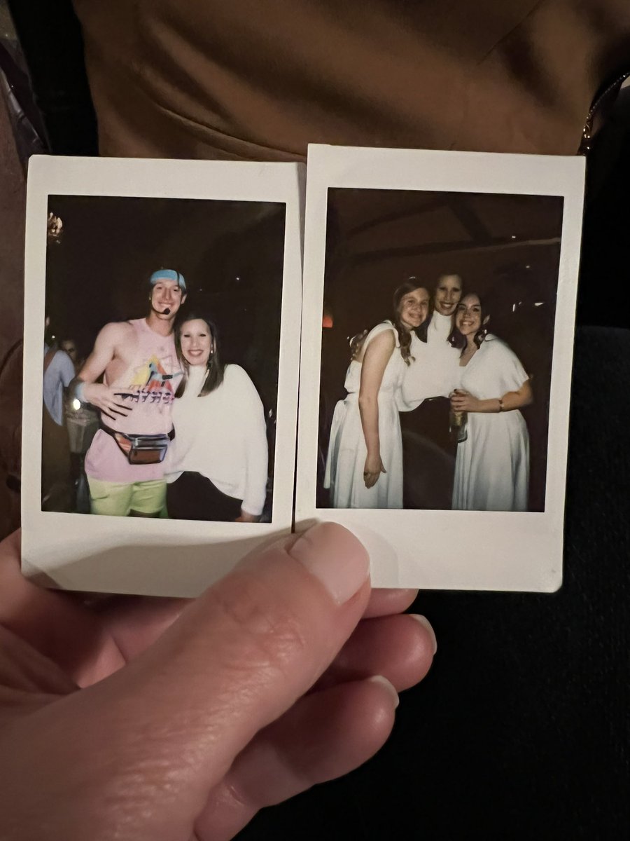 AthleticsCanyon's tweet image. 2022 Theme Dinner fun‼️ #projectgraduation @CoogsAT @CanyonCougarBB @bellamitchell78 @KoehlAlyssa @ariana_v_10