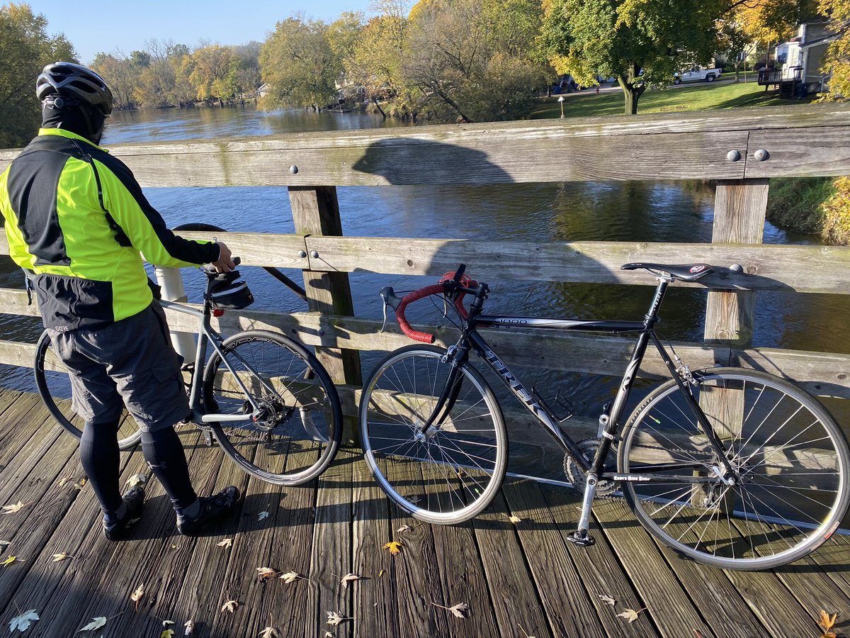 benisntfunny's tweet photo. @jacecole thanks for getting me into biking years ago. I’ve done everything I could to hold onto the bike you sold me ( i love it, even had it painted ) but I’ve finally bought a new one because it’s dead. 💀 https://t.co/hO9ZxYwfpK