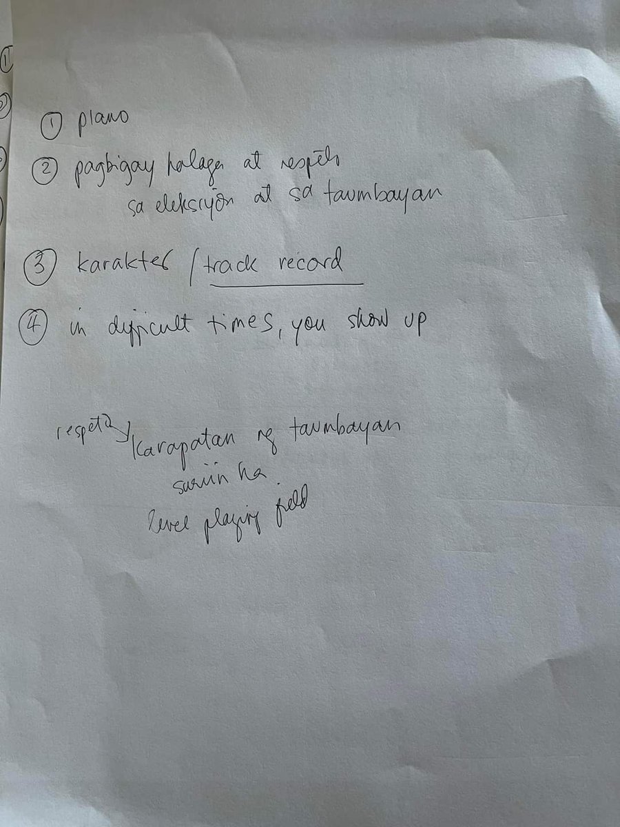 inquirerdotnet's tweet photo. LOOK: Presidential candidate Leni Robredo shared her notes during the CNN's presidential debate yesterday. 📸: Leni Robredo/Facebook https://t.co/1X1XyC27Ms