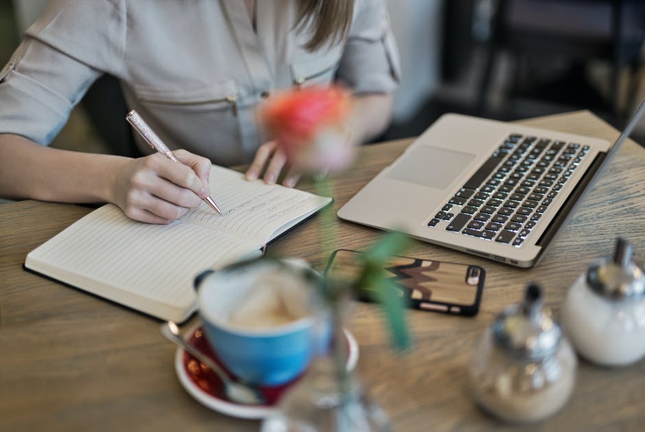 gbczbl's tweet image. I believe flip box notes taking method is the future of fragmented online learning.
Check out How to Take Smart Notes by @soenke_ahrens
#MARK1051 #Knowyoursocial #howtotakesmartnotes