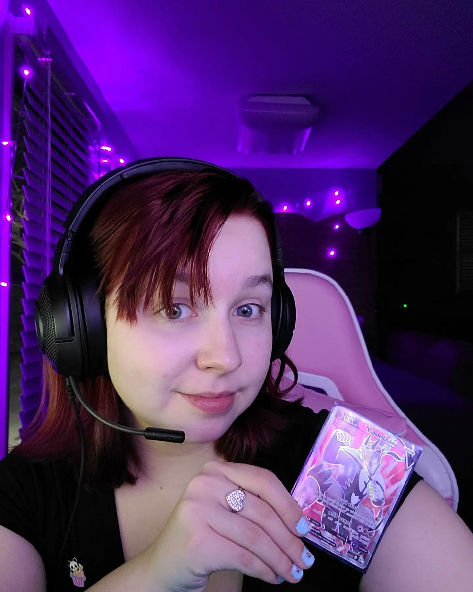 OfficialMacKyJ's tweet photo. SO MUCH Pokemon content coming soon🥰
.
.
.
#Pokemon #Pokemonhaul #Pokemoncards  #Twitch #YouTube #nerd #EGirl #collector #fun #happy #redhead #redhair #RazerGaming #Razer https://t.co/po5mb6K2dC