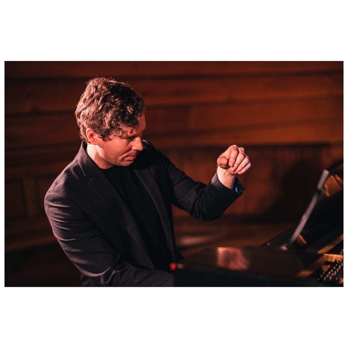 Curtis Perry tweet media