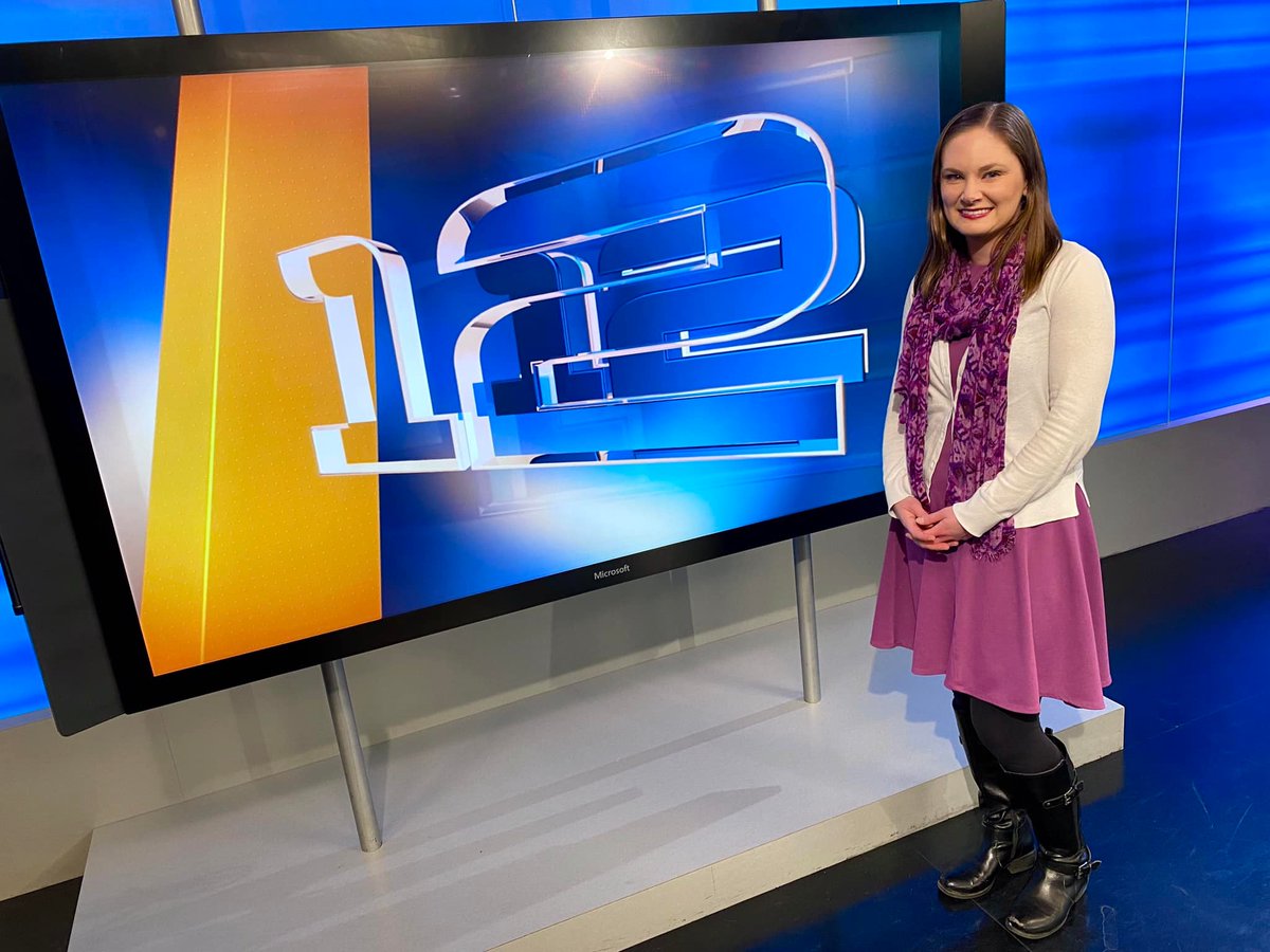 sehurwitz's tweet photo. After nearly a decade of reporting I’m taking on a new challenge &amp; role in our community. Friday was my last day @fox12oregon. A HUGE thank you to the community for trusting me in sharing your stories! I’m excited for this next chapter. More to come soon on where I’m headed next. https://t.co/VbuHq1POGP