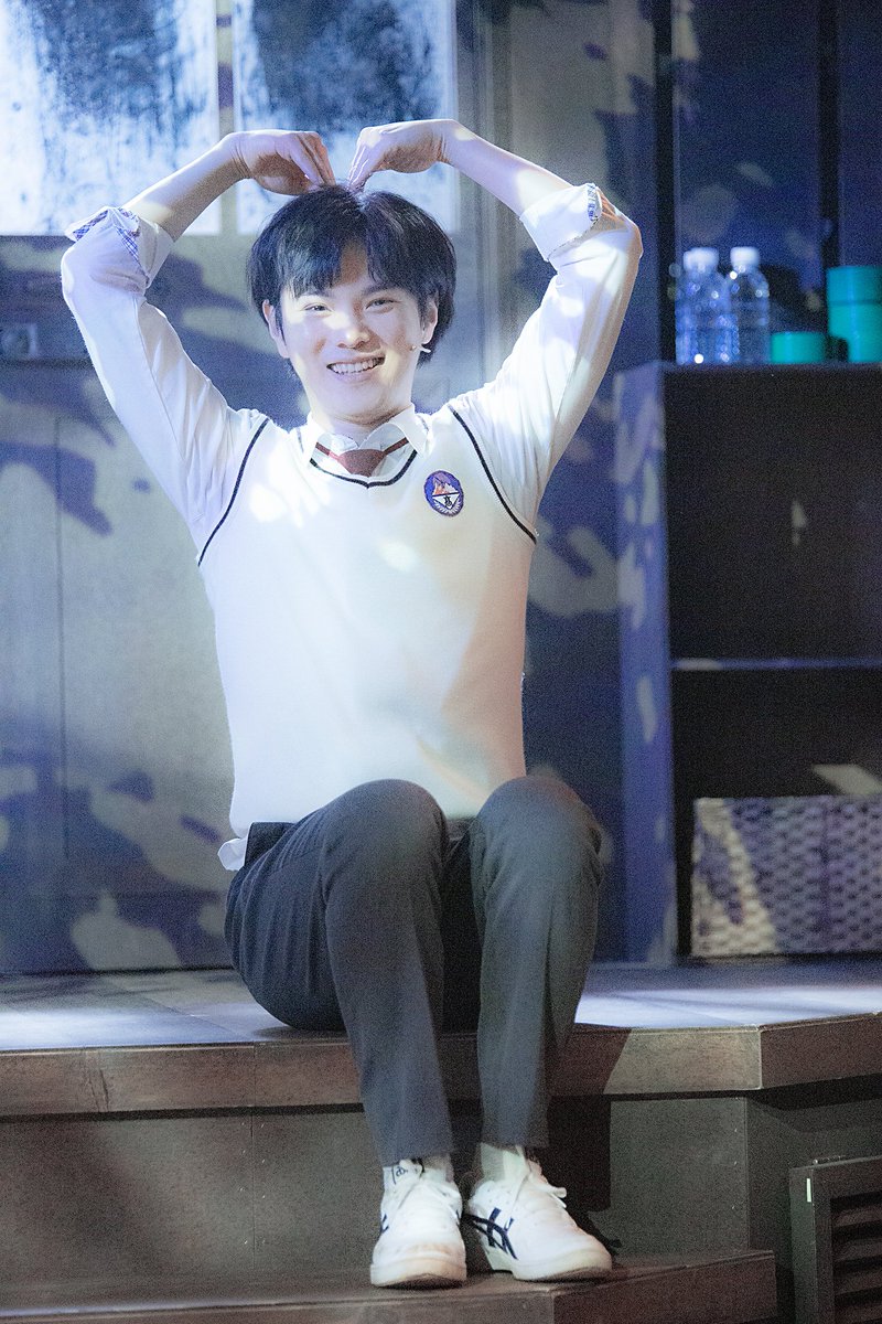 haeppi_pic's tweet photo. 220226 뮤지컬 더모먼트 커튼콜
소년 #송광일

안사랑하는법 나는 몰라 ~ https://t.co/9QJWgD8zzA
