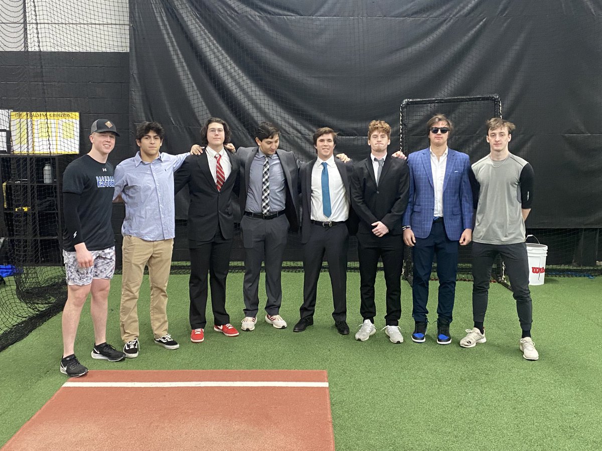 rycrowlz15's tweet photo. No rapsodo no trackman no special weighted ball program, and 10 scholarship pitchers in the 22 class 8 of them in this pic. Just a group of guys who decided to punch the clock and out work others for 4 straight years. A picture that will hang over my desk for the next decade. https://t.co/PyKTBO1vbc