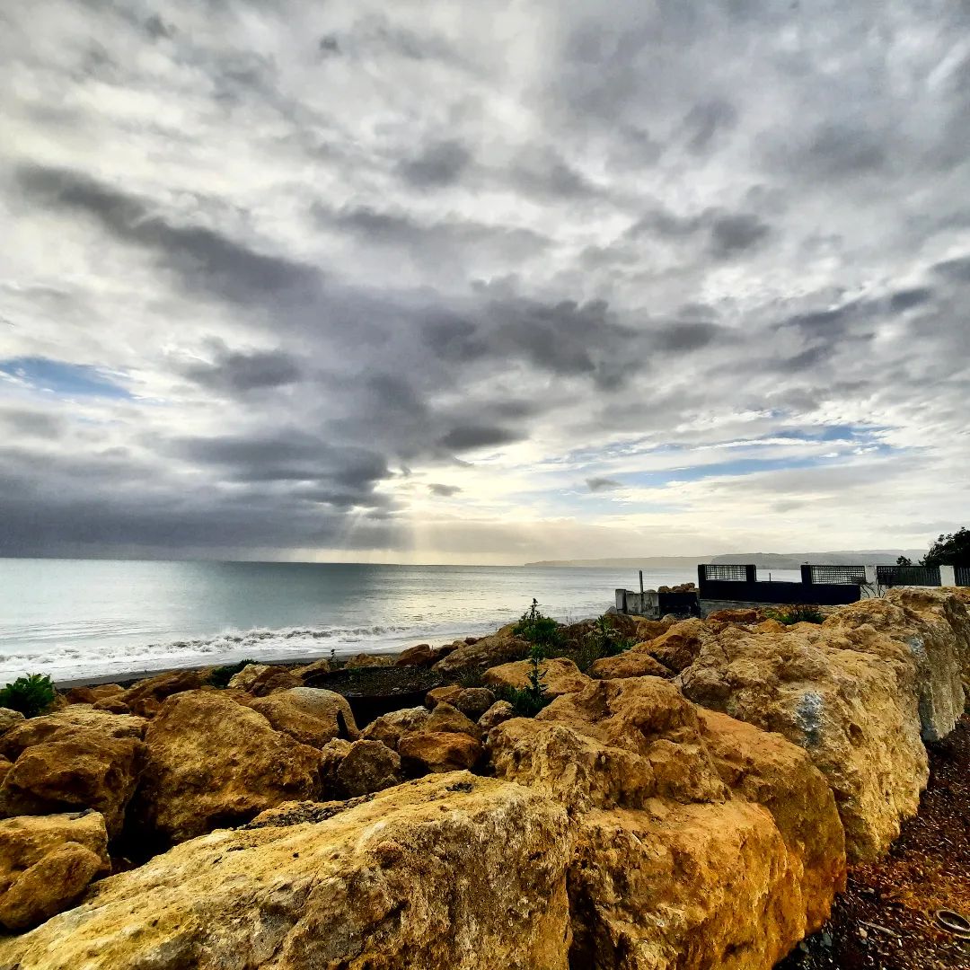 GTGHHawkesBay's tweet photo. 📷 by @burtoncr: The beginnings of a storm brewing over Cape Kidnappers, from Cape View Corner, Haumoana
.
.
.
.
#stoptheweatherwaffle 
#stormbrewing
hawkesbaytrails 
@gtghhawkesbay 
#hawkesbaynz 
hawkesbaytoday 
#clouds
#capekidnappers
#haumoana 
#teawanga https://t.co/rmlKjQC4he