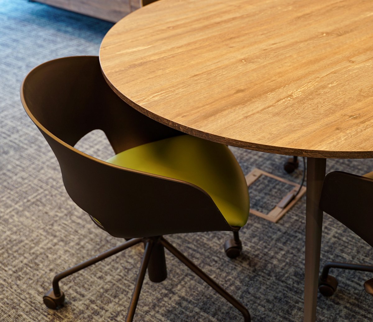 CaginOfis's tweet photo. Tamamlayıcı ürün ve renklerimizle ofislerinizi keyifli hale getirin.
~
Make your offices enjoyable with our complementary products and colors.

#OfisProjesi

#ÇağınOfis #ofismobilya #ofis #officefurniture #decor #interior #design #architecture #productdesign #product #architect https://t.co/nuHroH0cwn