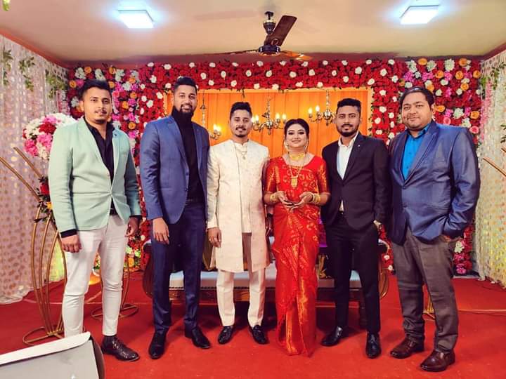 Abhijitapyc's tweet photo. বন্ধু কংকনৰ বিয়াৰ কিছু সুন্দৰ মূৰ্হুতত।।।। https://t.co/NsRIIhinh4