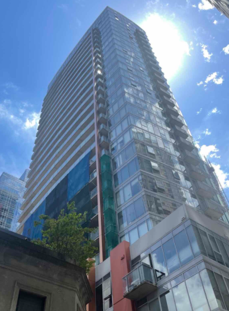 CladdingSafeVic's tweet photo. Cladding rectification is complete on another one of Melbourne’s high rise buildings. With thanks to owners, project manager Sedgwick and contracted builder Hamilton Marino for their collaboration with CSV on this project. #claddingsafety https://t.co/iRrryFYyuV