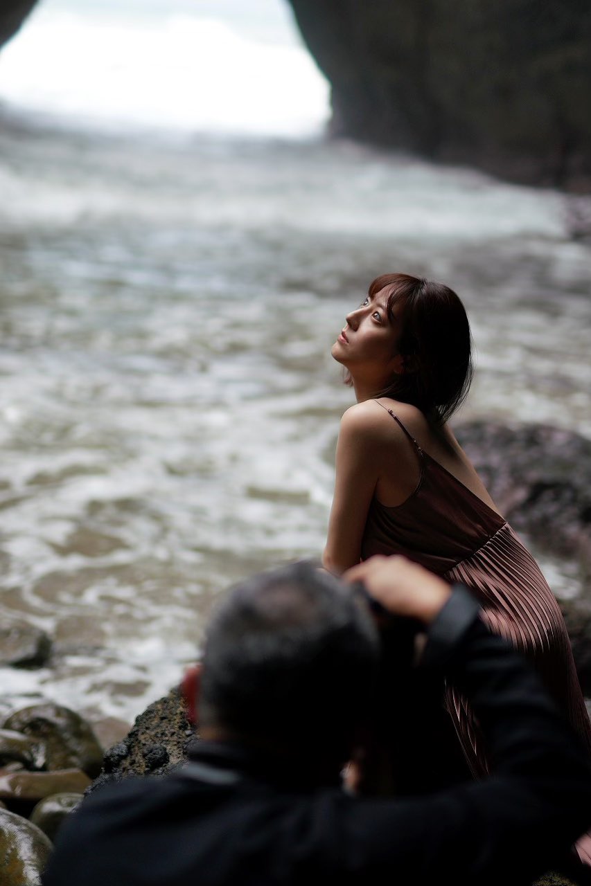 杉本有美　「蝶光」　個展作品 Sサイズ Amazon.co.jp: 杉本有美 写真集 『 蝶光 』 : 舞山 秀一: 本