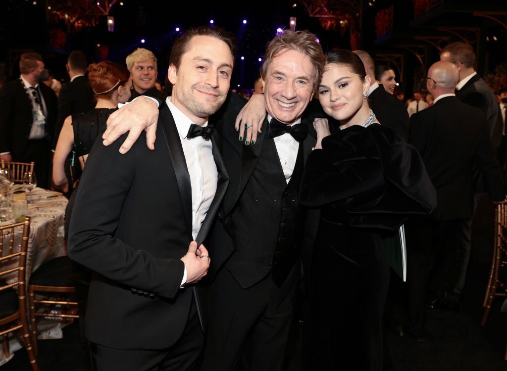 successionbra's tweet photo. 📸l Kieran Culkin, Martin Short e Selena Gomez no #SAGawards. https://t.co/pKhODVIeqL