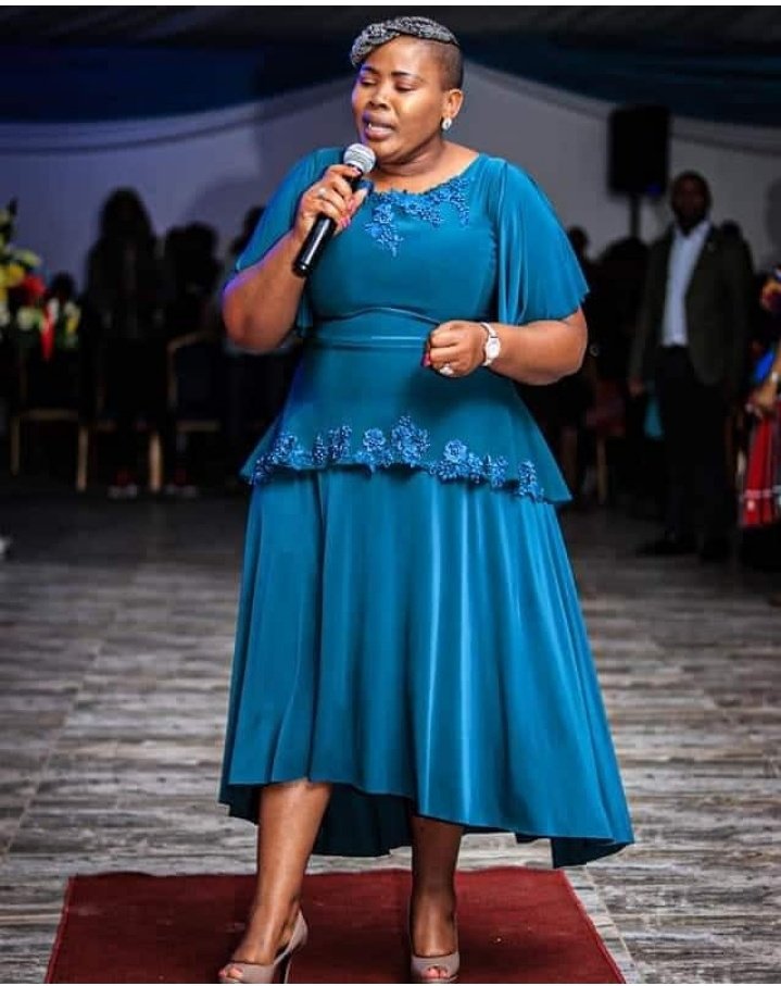 Aremukundi's tweet photo. Avhe matsheloni avhudi kha nothe ndinifuna zwoneβ€π€
"Igama lenkosi,liyiyo inqaba
Ophephela khona,uyakusindiswa
Ohlezi kulona akanakwesaba
Nokuba umhlaba uzanya zanyiswa"
#Igama
@SekgobelaLebo β€ https://t.co/rxceT4akvy