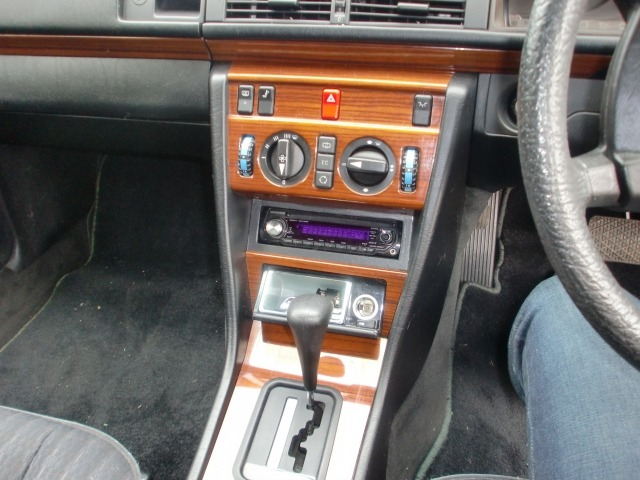 SiimaCar's tweet photo. To our Cross border customers , get yourself a 1991 MERCEDES BENZ MERCEDES BENZ MEDIUM CLASS

#cruiseyourdream https://t.co/tEFpwNN0kS
