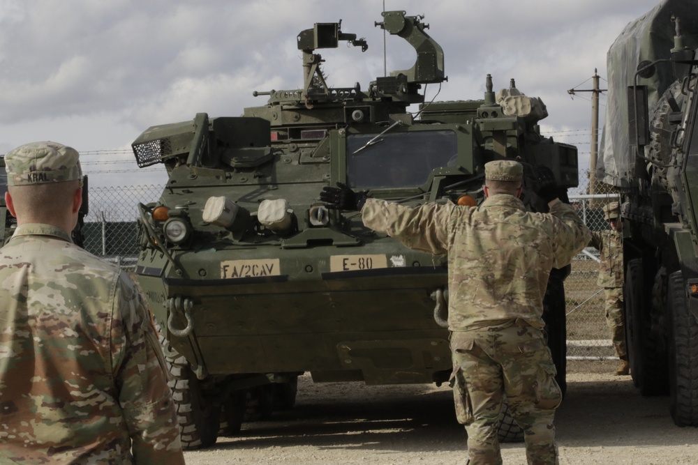 USArmyEURAF's tweet photo. #ICYMI: @USArmy #Soldiers with @2dCavalryRegt downloaded equipment in #Romania!

Under the command &amp; control of @VCorps, #2CR has deployed in support our @NATO Allies &amp; #Partners.

#StrongerTogether #ItWillBeDone #AlwaysReady #WeAreNATO https://t.co/5yOLPILdmY