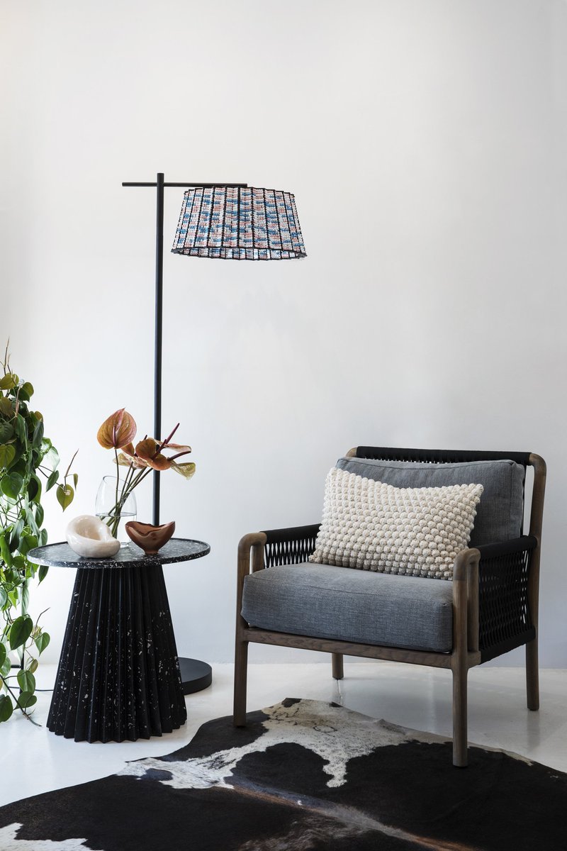 MashTDesign's tweet photo. Pastel Peplum
Our Ola Peplum Floor Lamp was inspired by our Peplum Pendant. This floor lamp comes in a steel or terrazo floor base. Standing alongside a customer favourite, the Bright side table.
#beadedlighting #floorlamp #productdesign #interiorstyling #mashtdesignstudio https://t.co/8EW3kDIptl