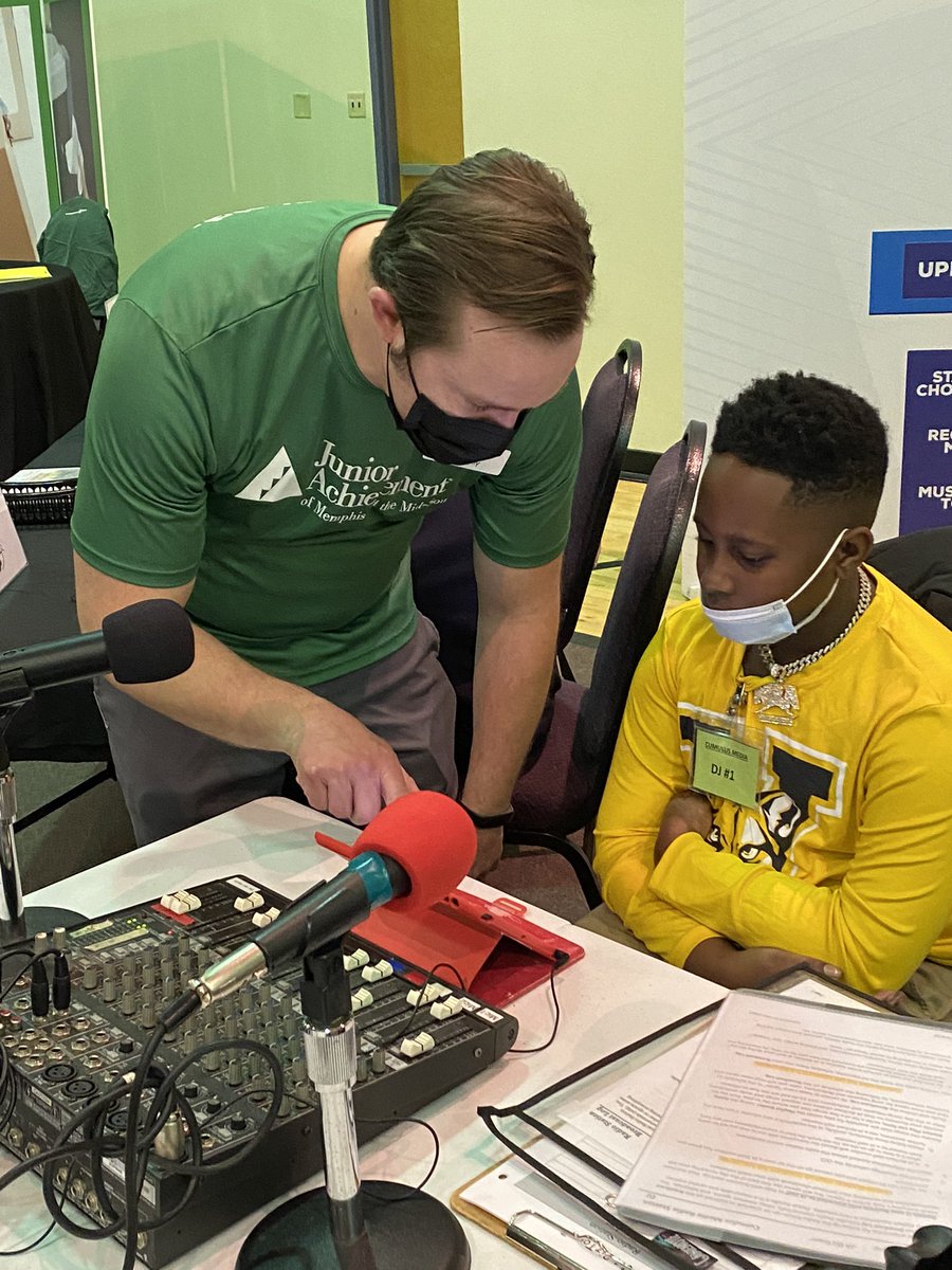 Fourth Grade field trip to <a href="/JAMemphis/">Junior Achievement of Memphis and the Mid-South</a> @SCSK12Unified