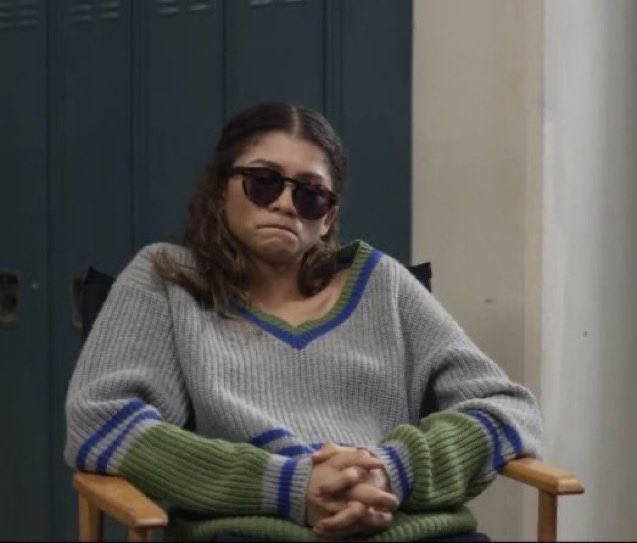 itsme__cz's tweet photo. why was elliot’s song longer than the entire fight between maddy and cassie https://t.co/f6JgMCCgCW