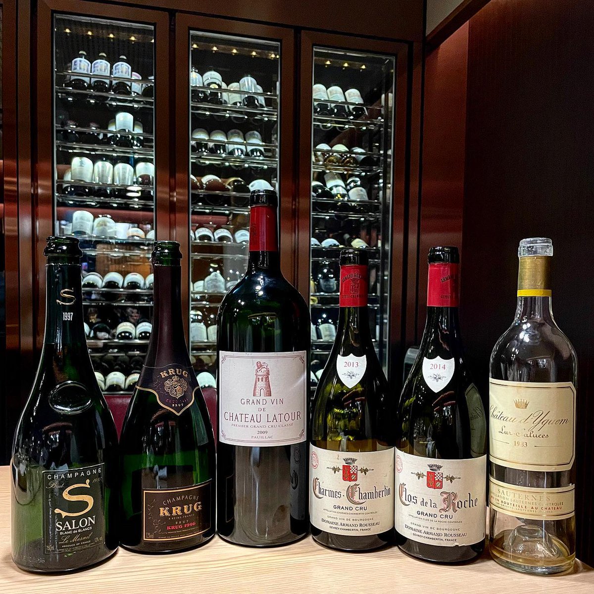 QinLucilla's tweet photo. salon 1997
krug 1996
chateau latour 2009 Magnum
charmes chambertin arnaud rousseau 2013
clos de la roche arnaud rousseau 2014
chateau d'yquem 1983 https://t.co/GVp88UZivG