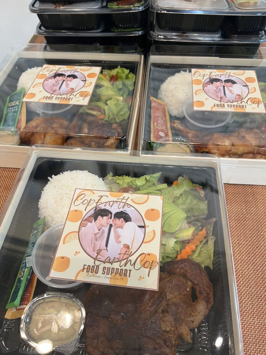 chamo_ph's tweet photo. 02.28.2022 | Food Support 🍱🥤
Photoshoot 📸

Food support for Copter and Earth on today's shoot 🤗🧡. So happy to see them together again 🥰. Fighting for today our babies ✊.

Collab with @fur_noona

#CTRPANUWAT #earthchsn
#เอิร์ทคอป #คอปเอิร์ท #CopEarth #EarthCop https://t.co/c4Ah05JdFL