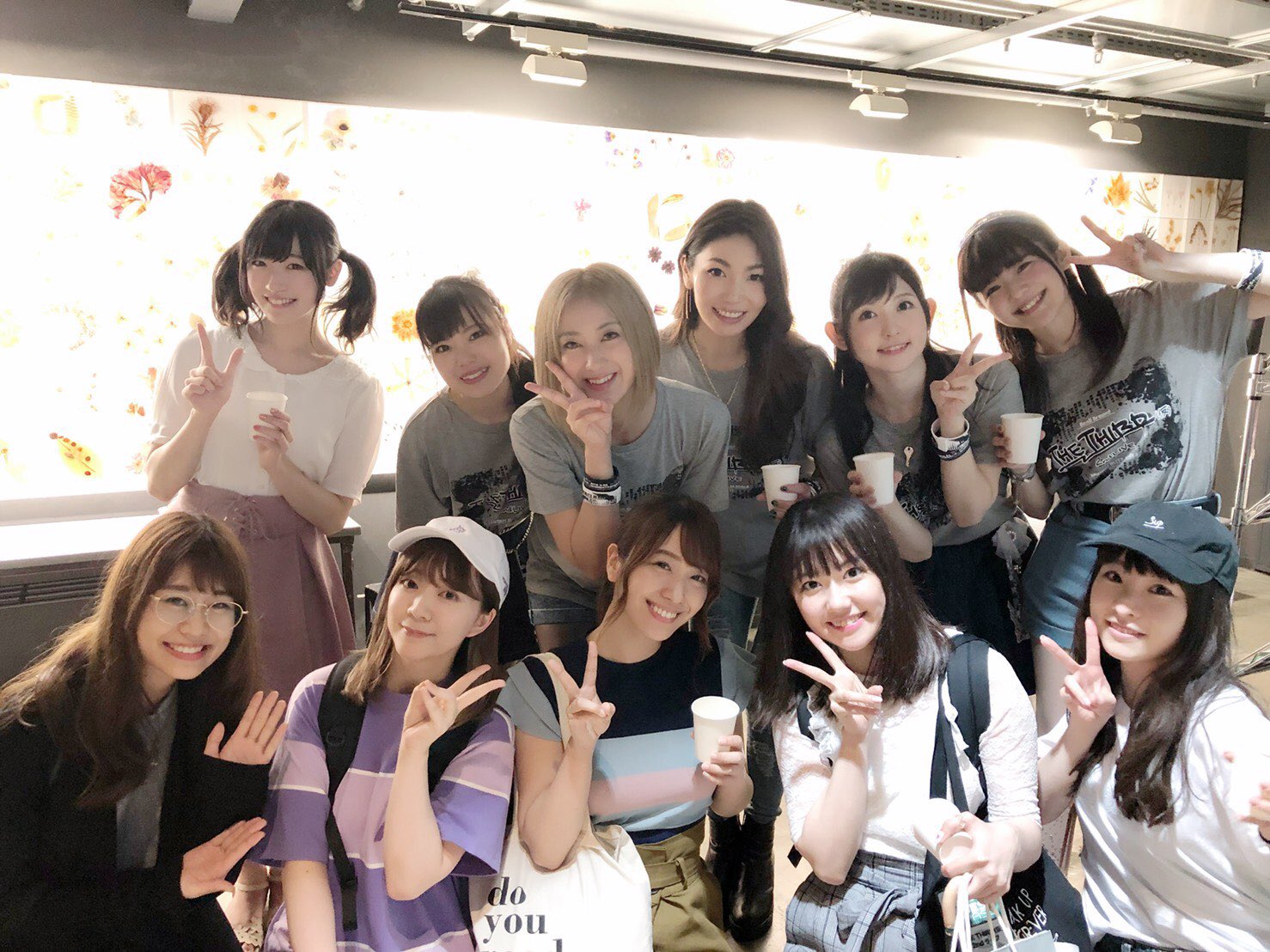 Raychell The Third 仮 2ndライブ ライブ後半にthethird 仮 からraise A Suilenへ メンバーに吏佐が加わり ついに5人になり 満を持して Raise A Suilen 爆誕 Rasになる為に積み重ねて来た時間からこの瞬間 私たちの暴れる物語スタートです バンド