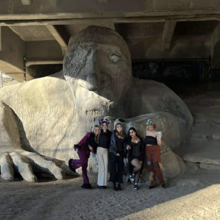 KbachmK's tweet photo. Especially because socializing and going out had been difficult. But when we were on our way down to the market, there was also a wedding that was the Adams family themed by the troll, which was fun to witness. #UW_Archy269 @UW_Archy269 https://t.co/mfilR30Xyo