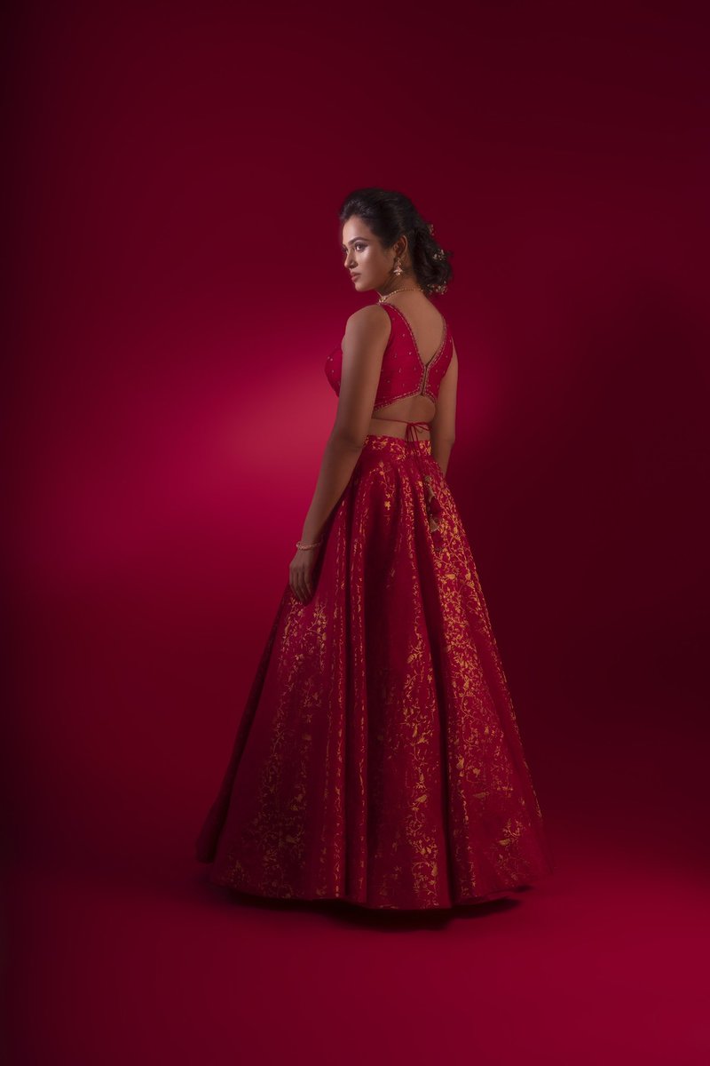 iamramyapandian's tweet photo. REGAL ♥️ https://t.co/YlhtVm4Y4v