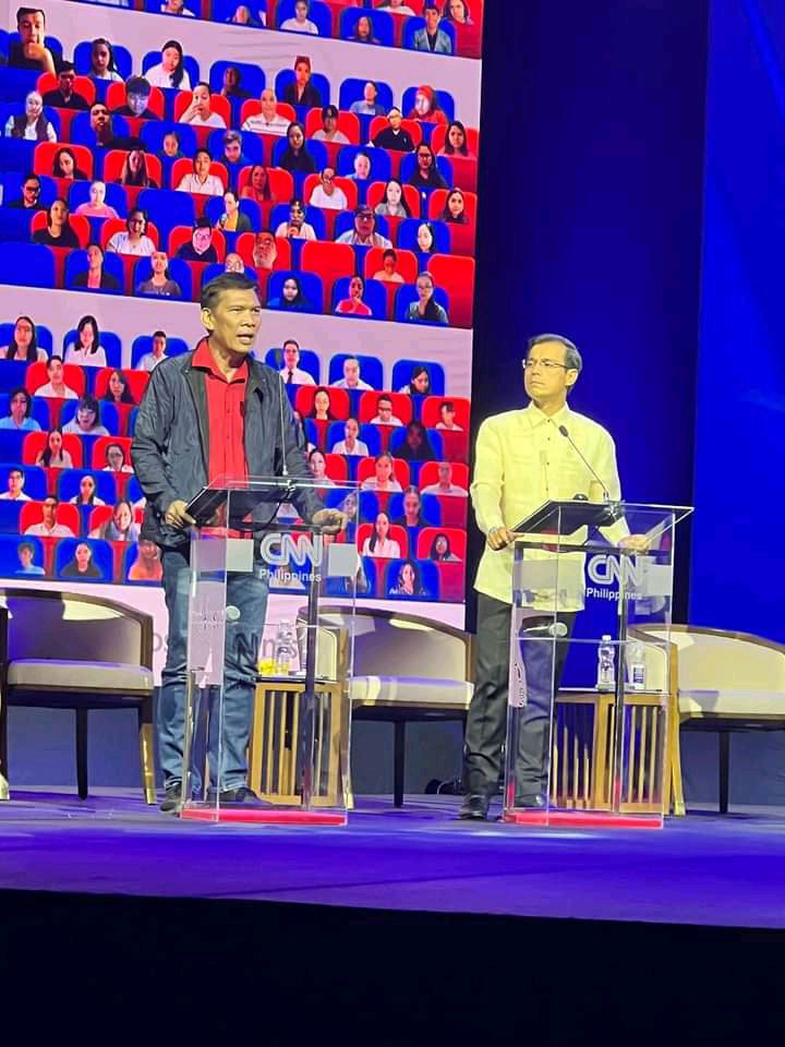 psycheserene's tweet photo. Pag alam mo ang sinasabi mo at na experience mo na, hindi ka kakabahan sa mga debate gaya nito. Kaya nga nakikinig na lang si Isko sa mga sasabihin ng mga kalaban niya eh https://t.co/IRhZxiBY4j