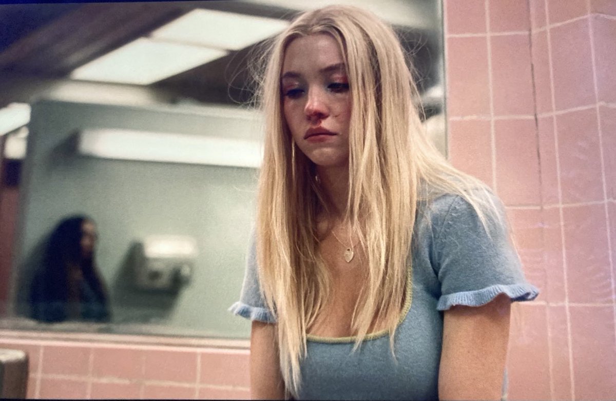 J3nnyx_m's tweet photo. “IM CRAZIER!” Yeahhh okey sure you are  #Euphoria https://t.co/1YBU4rlszh