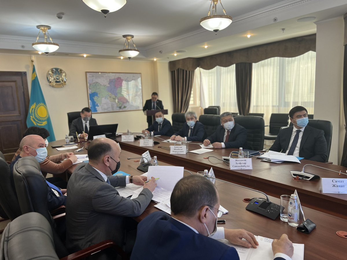 Атырау облысына 2 күнге жалғасқан іссапарымыз аяқталды. Бірқатар өндірістік нысандарды араладық, экологиялық мәселелер талқыланды. Қоғам белсенділерімен кездестік. Бүгін министрліктің коллегия жиналысын өткіздік. 2021 ж. жұмысты қорытындылап, 2022 ж. жұмыс нақтыланды. #EcoGeo