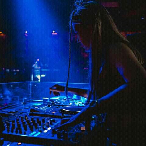 v_deejay's tweet photo. https://t.co/6rebLjYDZO https://t.co/mNxR3ntECX