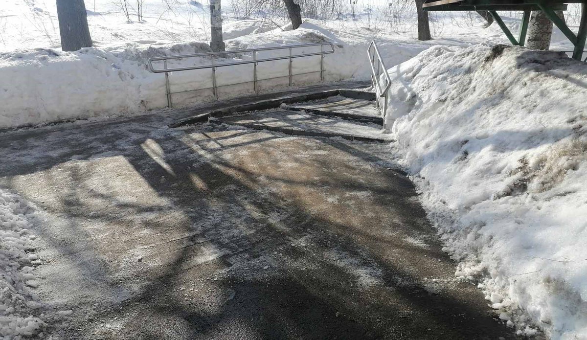 Выполнение работ по очистке территории от снега, по адресу: Московское шоссе, 18 км.
<a href="/Rudakov_i_a/">Рудаков Игорь Александрович</a>, <a href="/adm_kir63/">Администрация Кировского района</a>, <a href="/gkh_kir63/">Отдел по ЖКХ и благоустройству</a>.