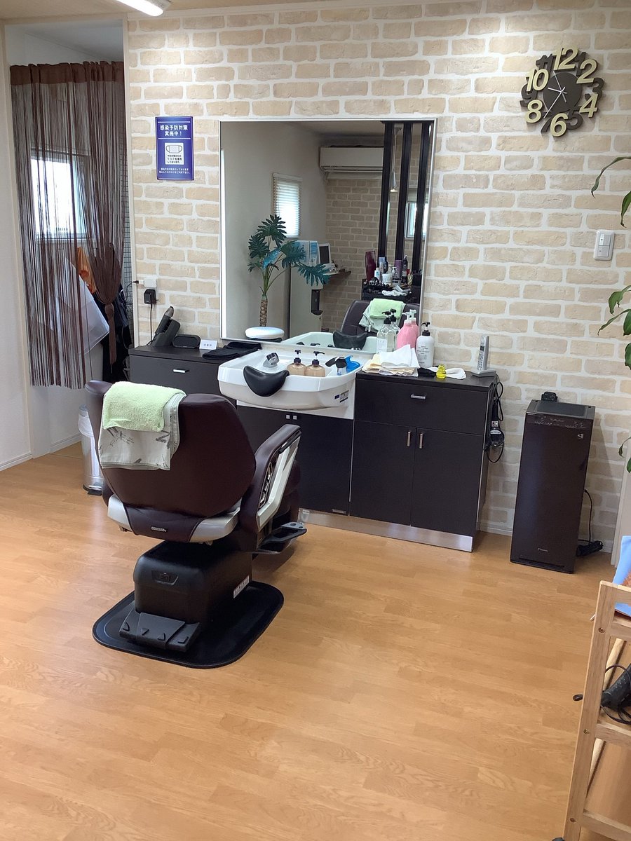 Ayaemu7's tweet photo. 3月の定休日は1(火)8(火)15(火)22(火)29(火)です。
茨城もコロナ感染者がなかなか減りませんが、感染予防を徹底し通常営業してます。3月もよろしくお願い致します。 https://t.co/vwwYlnQN8I