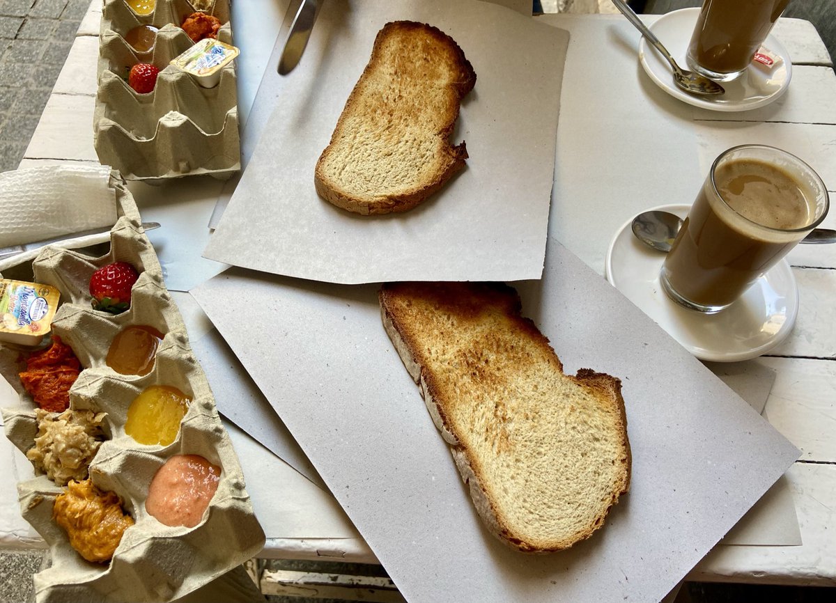 ialvarez95's tweet image. Andalucía es una tierra que siempre tiene las puertas abiertas. Andaluz es todo el que quiere serlo. 

¡Feliz día de Andalucía!